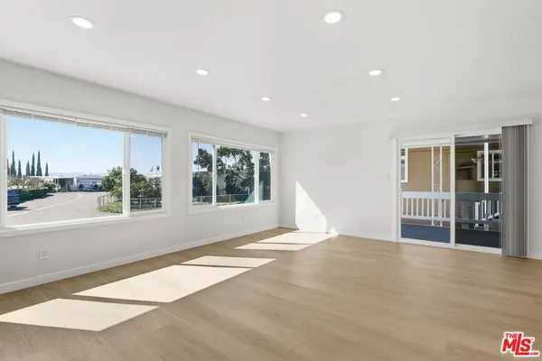 8901 Eton Ave #61, Canoga Park, CA 91304