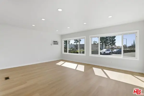 8901 Eton Ave #61, Canoga Park, CA 91304