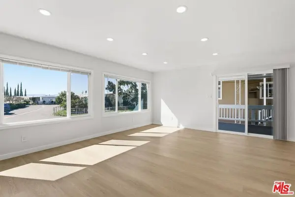 8901 Eton AVE #61, Canoga Park, CA 91304