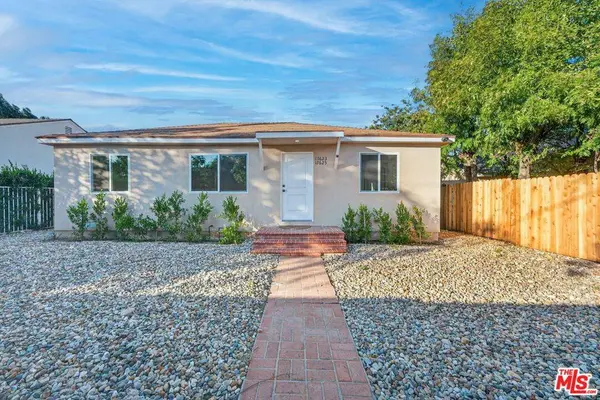 17623 Burbank BLVD, Encino, CA 91316