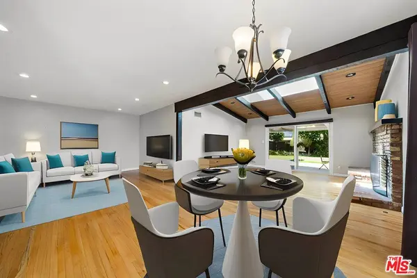 13453 Debby St, Van Nuys, CA 91401