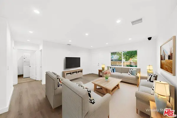 17623 Burbank Blvd, Encino, CA 91316