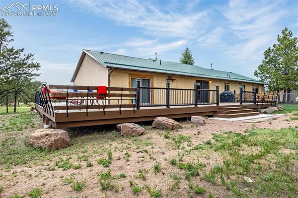 143 Ring RD, Guffey, CO 80820