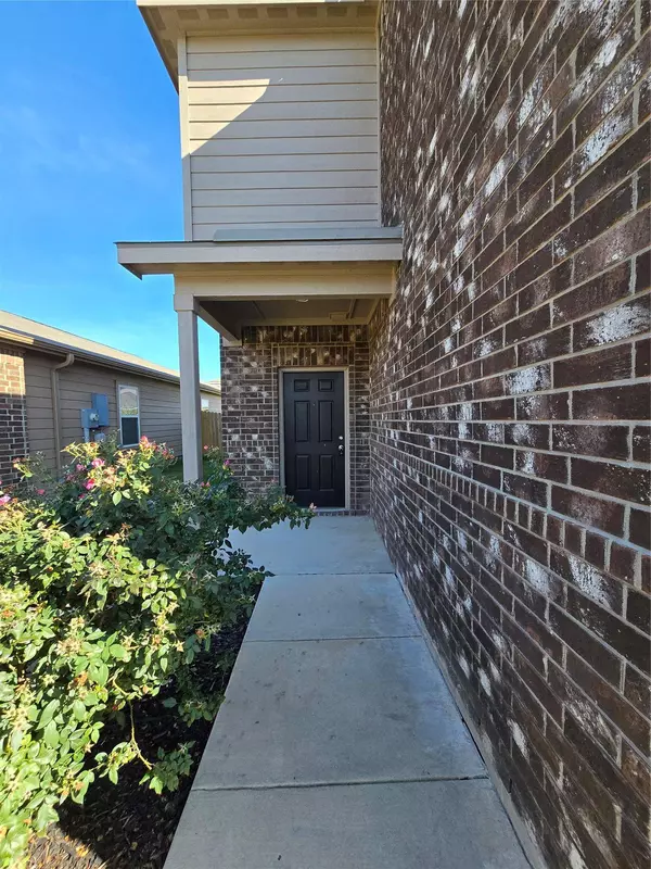 3971 Turtle CRK, New Braunfels, TX 78132