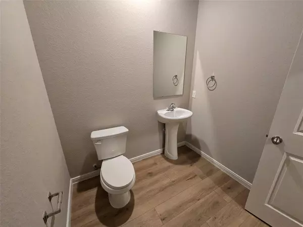 3971 Turtle CRK, New Braunfels, TX 78132