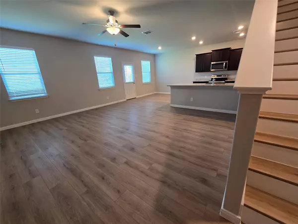 3971 Turtle CRK, New Braunfels, TX 78132