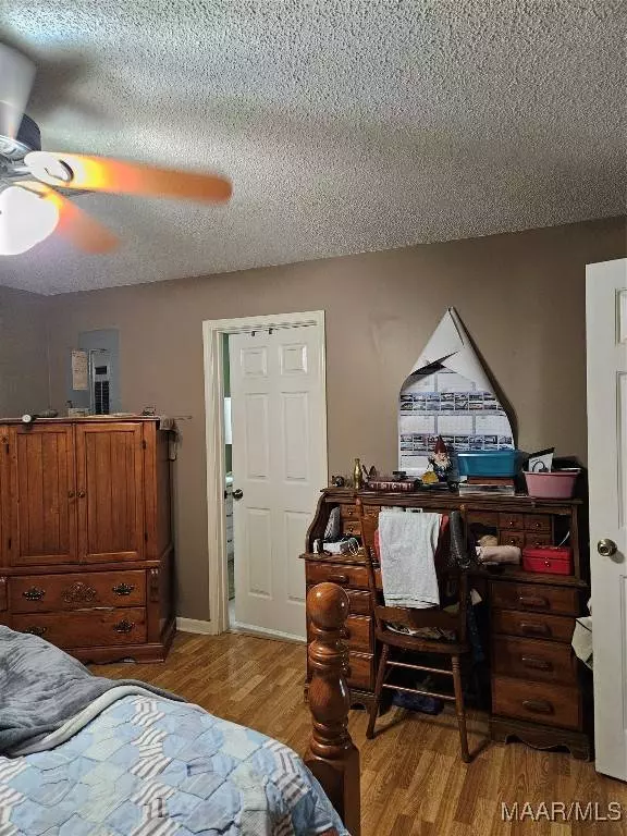 18694 TT Clark RD, Opp, AL 36467