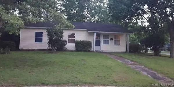 200 Dogwood DR, Hartford, AL 36344