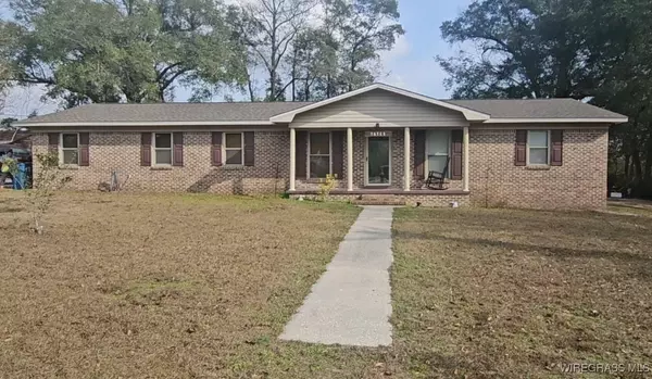 211 Young ST, Brewton, AL 36426