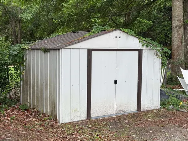 1203 W Pine AVE, Geneva, AL 36340