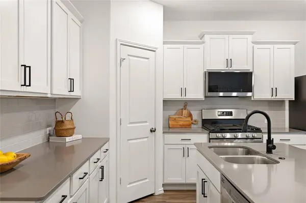 1700 Woolsey WAY, Leander, TX 78641