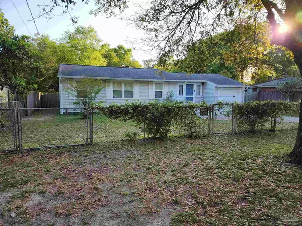 407 Rue Max St, Pensacola, FL 32507