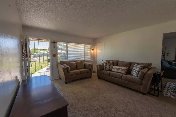 4363 N Eddy AVE, Fresno, CA 93727