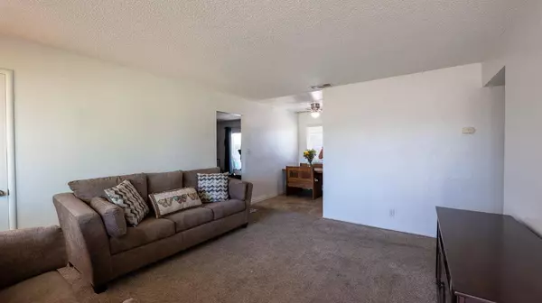 4363 N Eddy AVE, Fresno, CA 93727