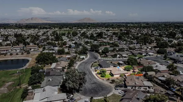 859 11th ST, Sanger, CA 93657