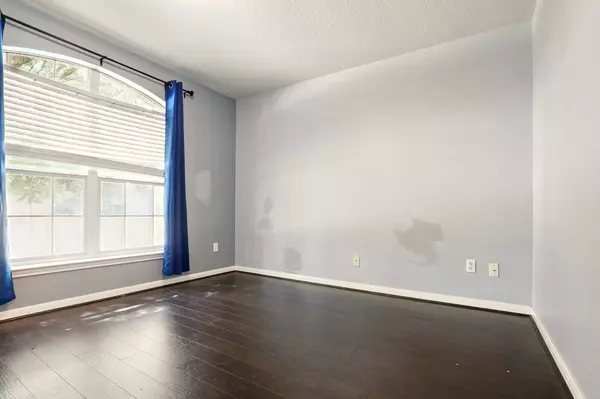 303 Burris Park DR, Spring, TX 77373