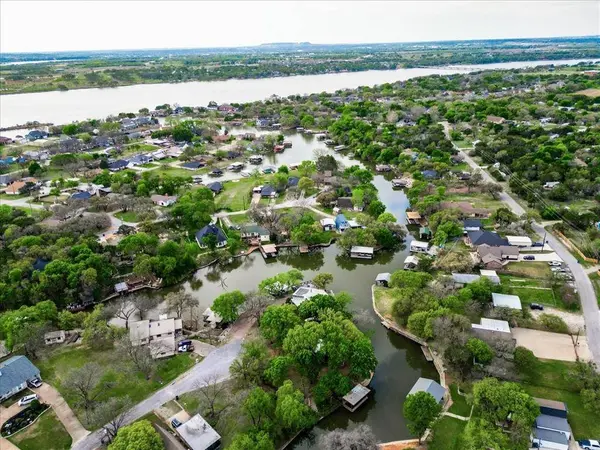 500 Gemini Court, Granbury, TX 76049