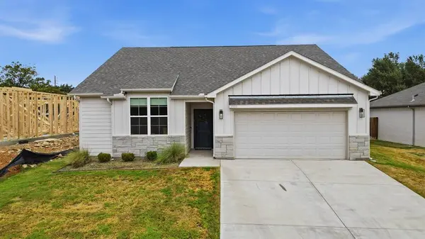 2306 Pedernales Court, Granbury, TX 76048
