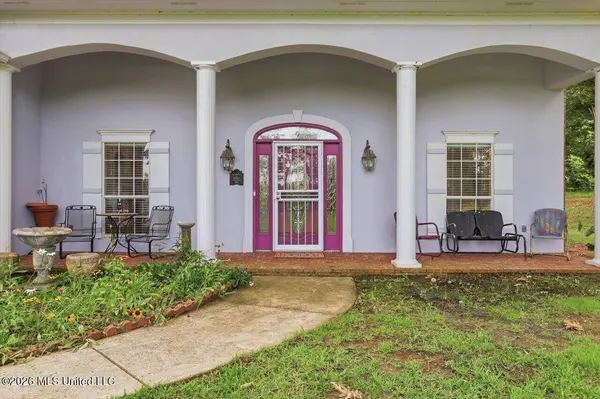 1521 Lake Mimosa Drive, Raymond, MS 39154