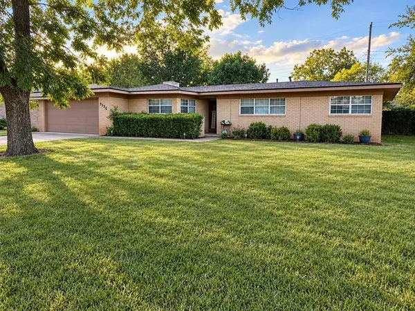 3334 Parkcrest Dr.