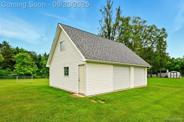 2441 Cheryl Ann Drive, Burton, MI 48519