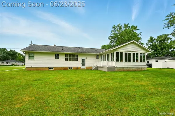 2441 Cheryl Ann Drive, Burton, MI 48519