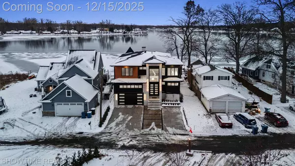 13281 Haddon ST, Fenton, MI 48430