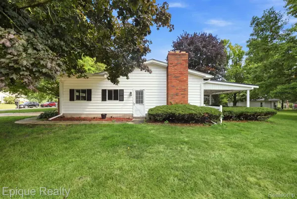 2083 Holly Tree DR, Davison Township, MI 48423
