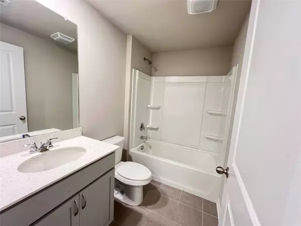 3106 NW Westwood Street, Ankeny, IA 50023