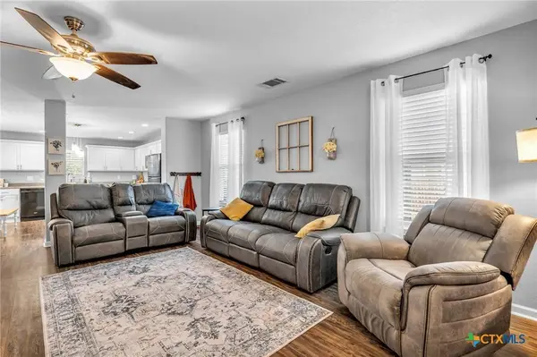 668 Cherokee BLVD, New Braunfels, TX 78132