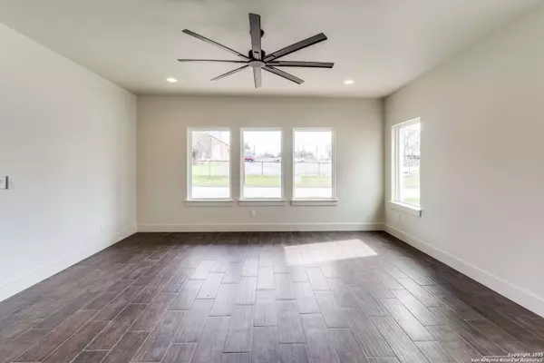 182 torrey, New Braunfels, TX 78130