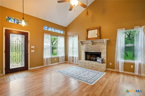 148 Rogues HOLW, Seguin, TX 78155