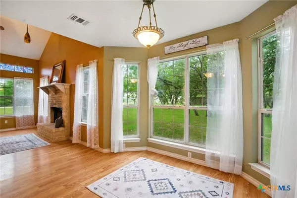 148 Rogues HOLW, Seguin, TX 78155