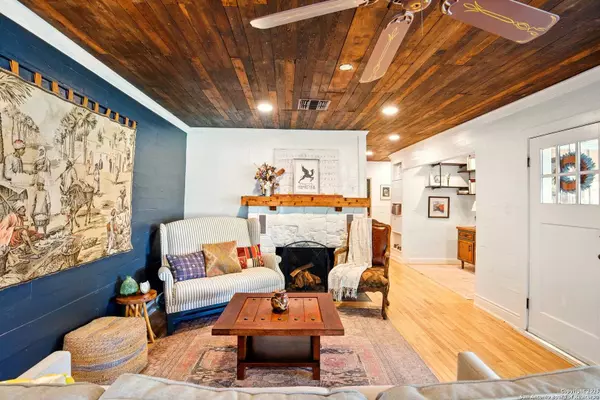 1510 Lee, New Braunfels, TX 78130