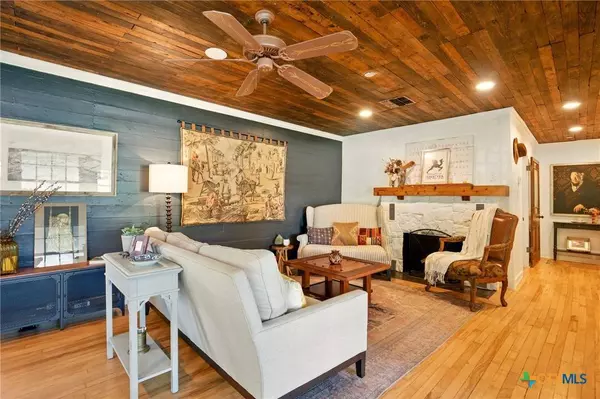 1510 Lee ST, New Braunfels, TX 78130