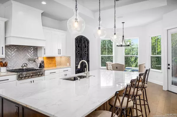 1471 Redcloud Peak, Canyon Lake, TX 78133