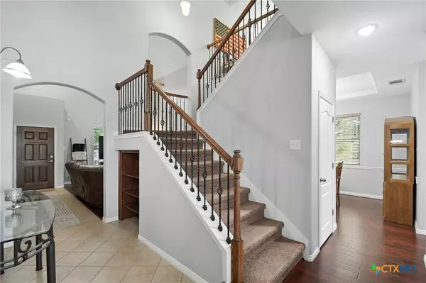 1661 Twin CV, Kyle, TX 78640