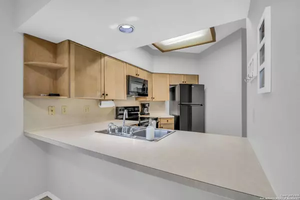 401 Lincoln UNIT APT A101, New Braunfels, TX 78130