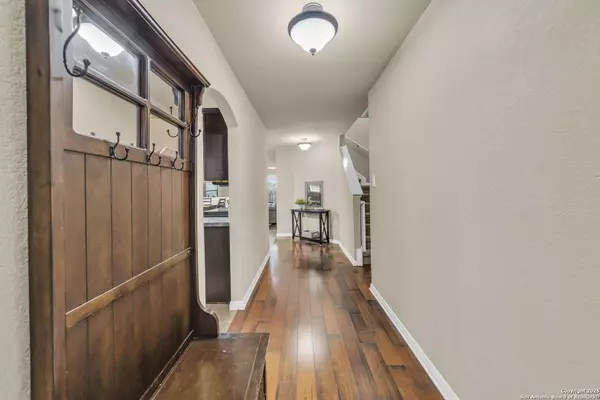 945 Lauren, New Braunfels, TX 78130