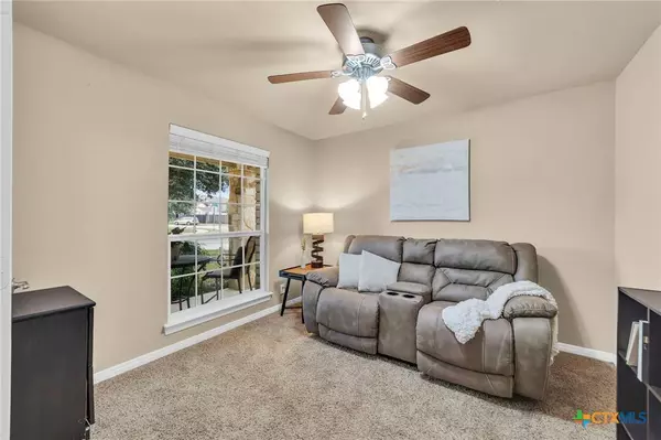 945 Lauren ST, New Braunfels, TX 78130