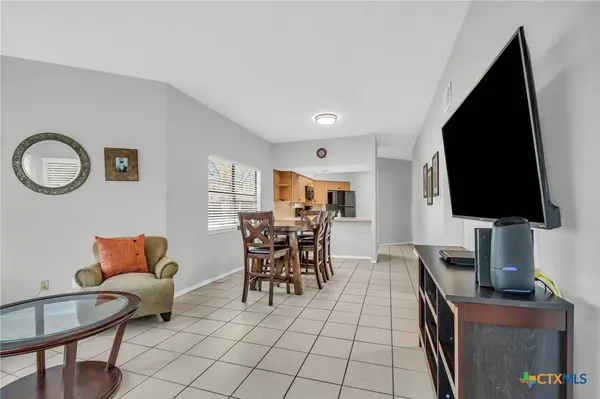 401 W Lincoln ST #A101, New Braunfels, TX 78130