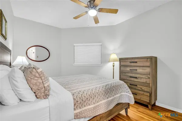 401 W Lincoln ST #A101, New Braunfels, TX 78130