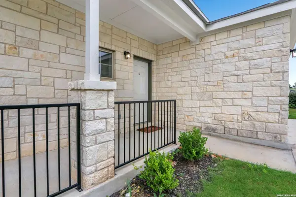 3644 SPACE CLOUD DR, New Braunfels, TX 78130