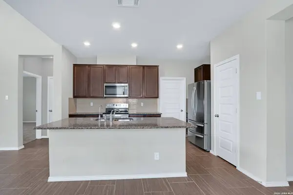 3644 SPACE CLOUD DR, New Braunfels, TX 78130