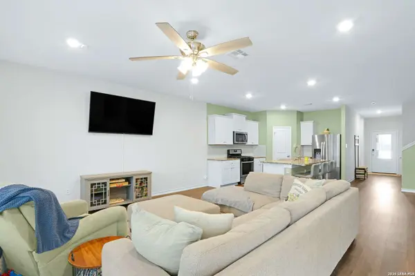 219 PEBBLE CREEK RUN, New Braunfels, TX 78130