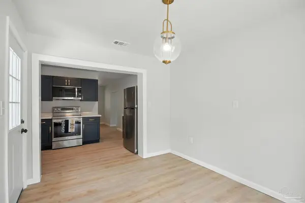 609 Pelham Rd, Pensacola, FL 32507