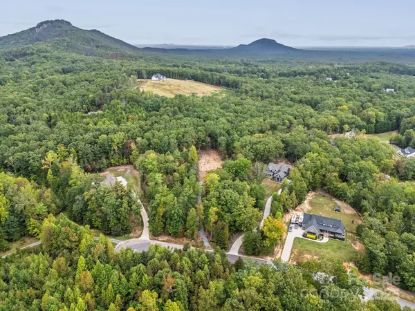 5172 Kings Pinnacle DR, Kings Mountain, NC 28086