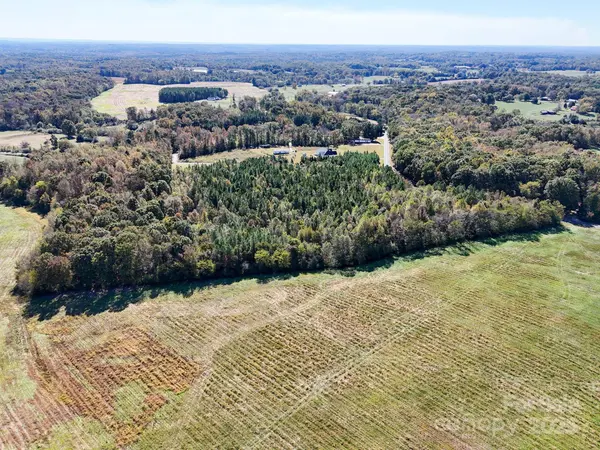 1117 Hoyt Scott RD, Bear Creek, NC 27207