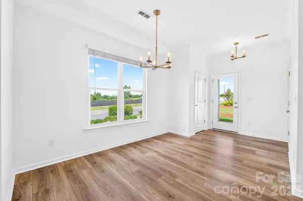 1814 Saint Louis ALY NW, Concord, NC 28027