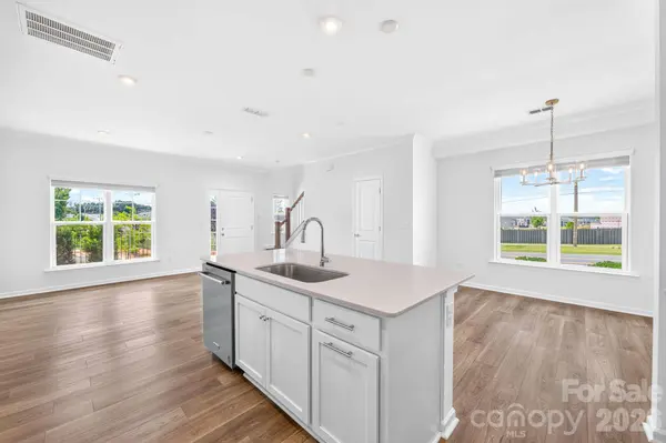 1814 Saint Louis ALY NW, Concord, NC 28027